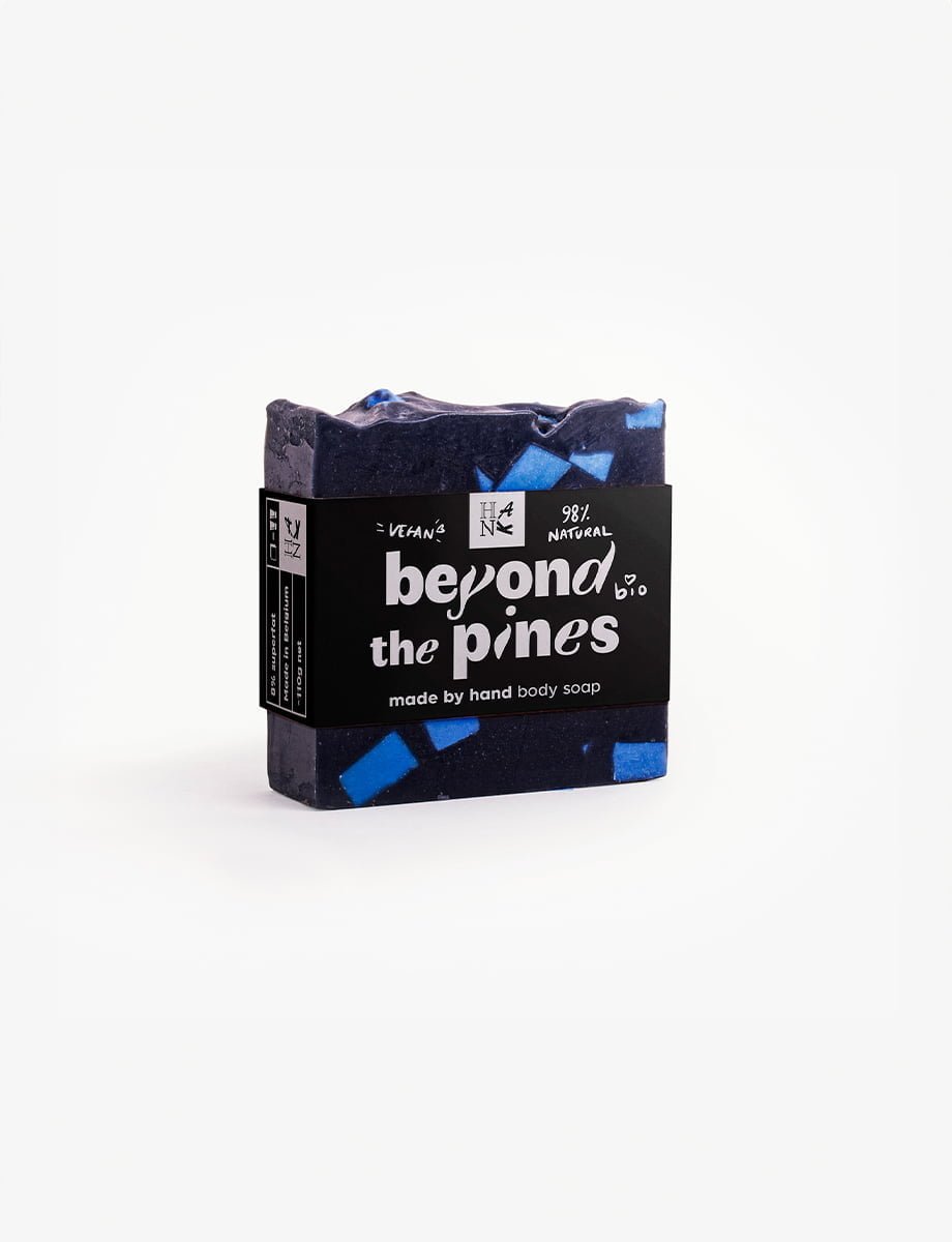 Artisanal soap with activated charcoal and vibrant blue accents, inspired by the pine forests of the Côte d’Azur